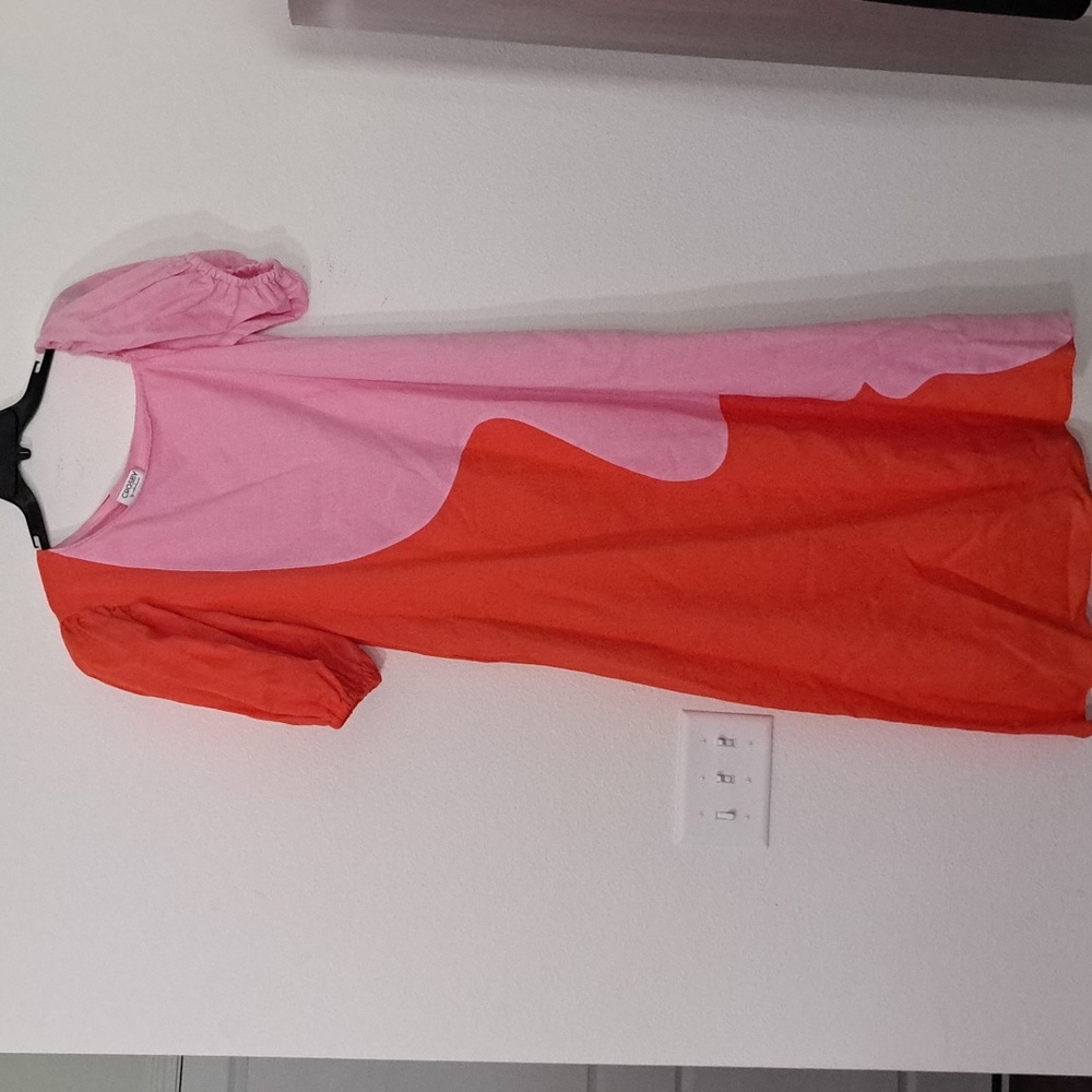 CROSBY by Mollie BurchLovett Colorblock Asymmetrical Neckline Short Puff Sleeve - Picture 4 of 11